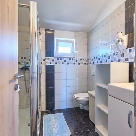 Apartamento Sara-naomi With Private Parking Place *